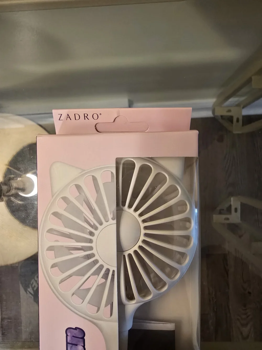 ZADRO White & Pink Hands-Free Beauty Fan with Suction Base